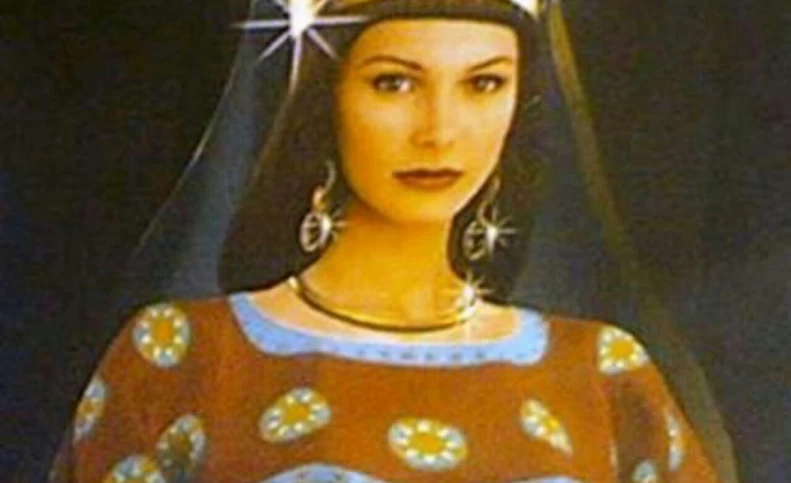اولین پادشاه زن ایرانی