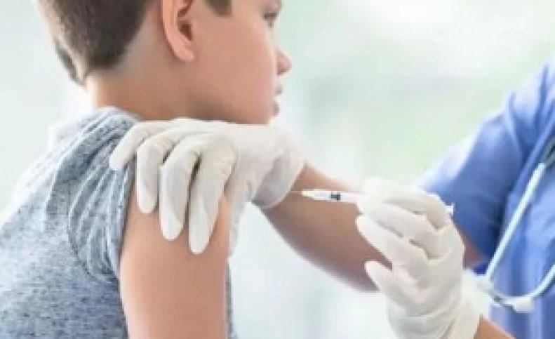 آلمان 12 ساله ها را واکسینه می کند