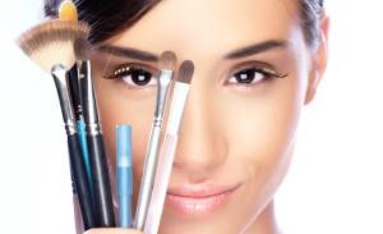 با این نکات آرایش صورت بیخیال جراحی زیبایی