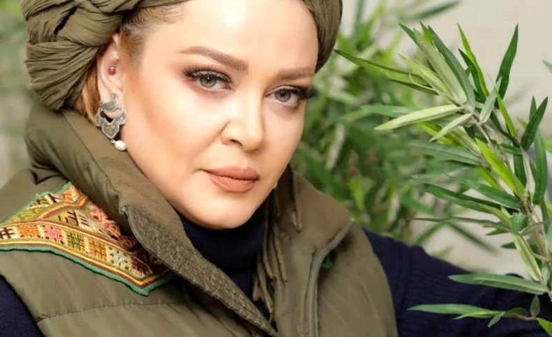 عکسی از بهاره رهنما در رستورانی بهشتی