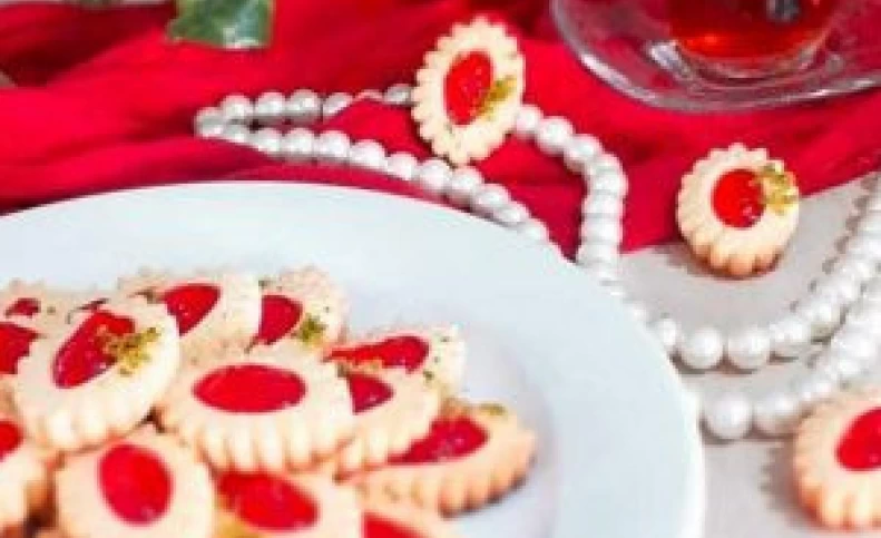 طرز تهیه شیرینی یاقوتی در منزل با طعمی جذاب