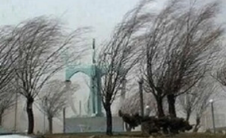وزش باد شدید در نیمه شرقی کشور