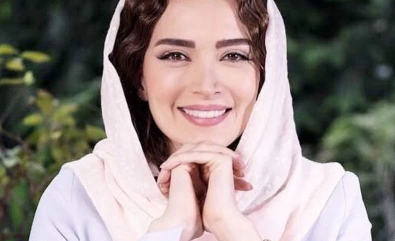 تفریح بهنوش طباطبایی در دشتی زیبا و رویایی