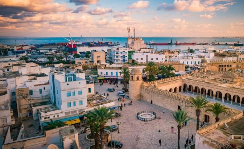 علاقه شدید تونسی‌ها به زبان فارسی/ خیابان‌هایی به نام مشاهیر ایران