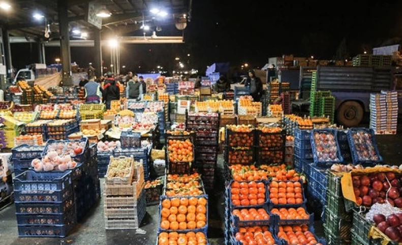 انواع میوه و صیفی در بازار چند قیمت خوردند؟