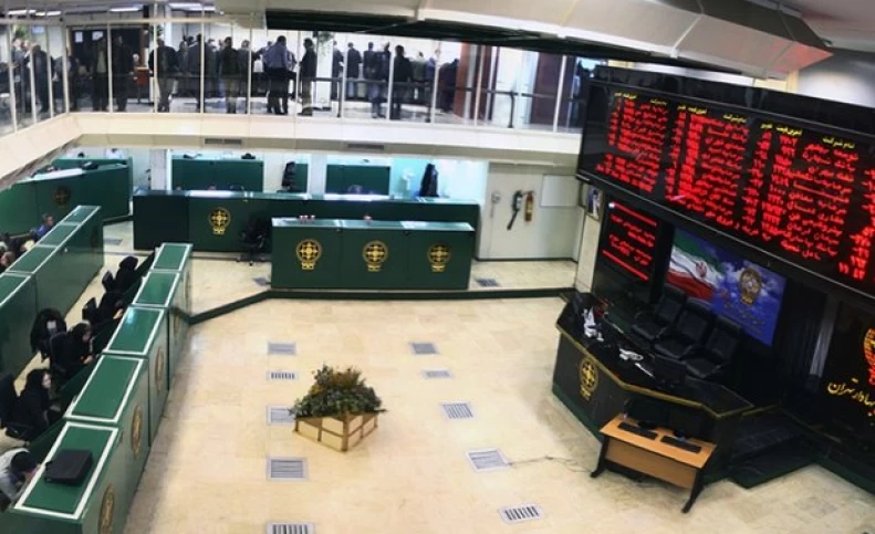 بورس هفته را با چراغ قرمز به پایان برد