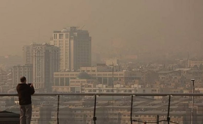 وضعیت قرمز ۲۰ ایستگاه کیفیت هوای تهران