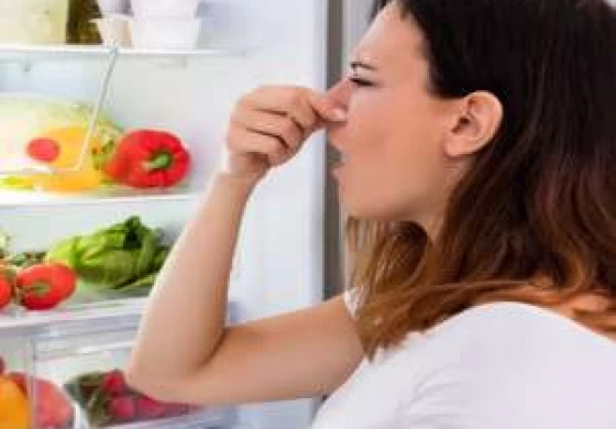 رفع هر بوی بدی از یخچال فریزر با 9 ترفند فوری