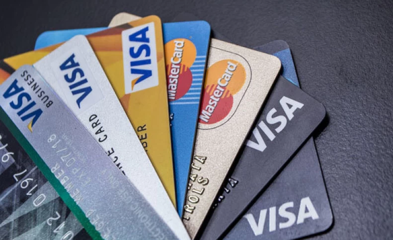 توقف خدمات کارت‌های اعتباری ویزا و مستر کارد در روسیه