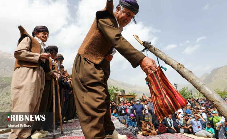 (تصاویر) مراسم آیینی کومسای در هورامان کردستان