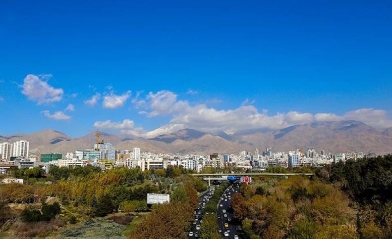 هوای تهران در وضعیت قابل قبول