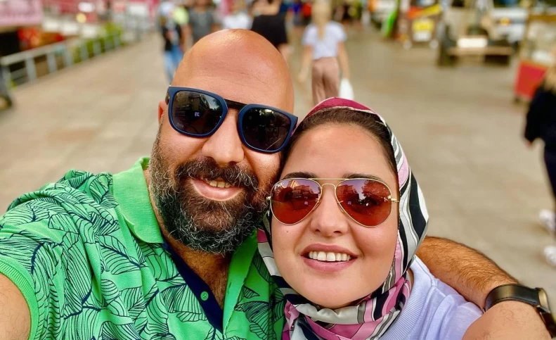 نرگس محمدی و همسرش در تولد پارتی