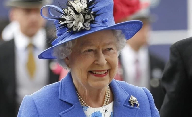 ملکه انگلیس درگذشت؛ پایان هفت دهه سلطنت - چارلز 73 ساله بر تخت پادشاهی نشست