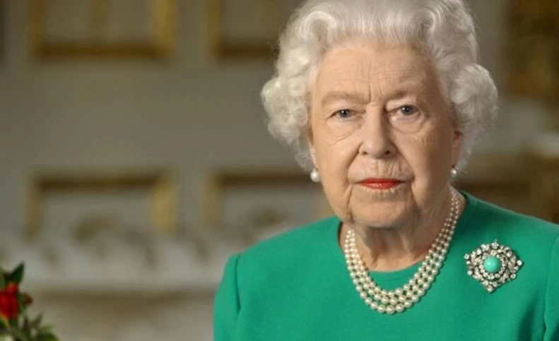 (تصاویر) ۱۵ لحظه مهم از زندگی ملکه الیزابت دوم