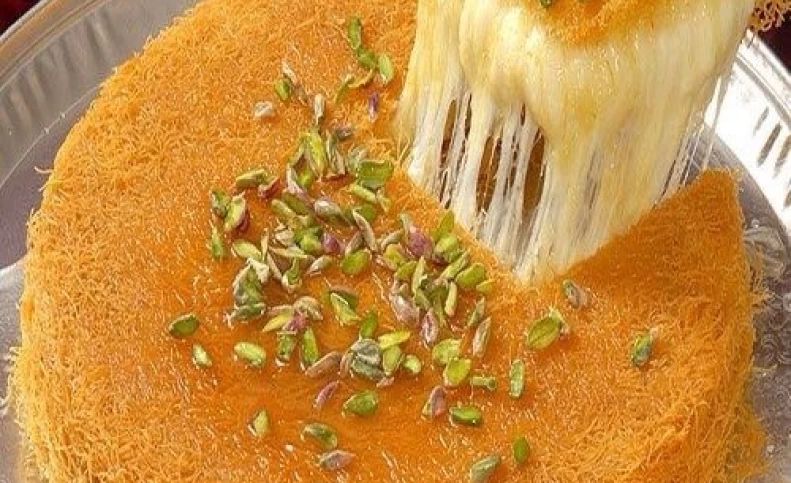 طرز تهیه خوشمزه ترین کنافه عربی با فرمول اصل لبنانی