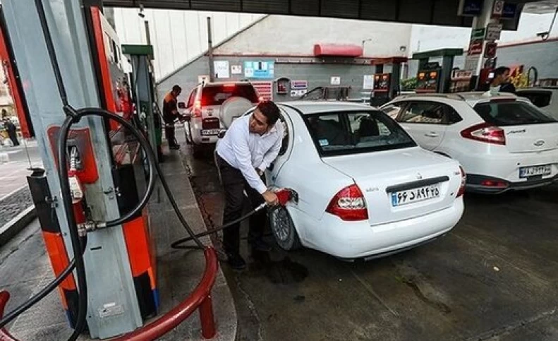 زمان واریز سهمیه بنزین مهر ماه - میزان سهمیه خودروهای شخصی اعلام شد