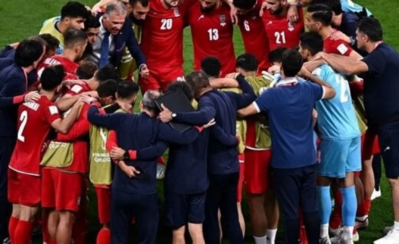 بازیکنان قبلا هم سرود تیم ملی را نمی‌خواندند