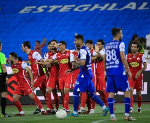 ببینید | شادی در خیابان‌های تهران؛ هواداران پرسپولیس جشن قهرمانی گرفتند