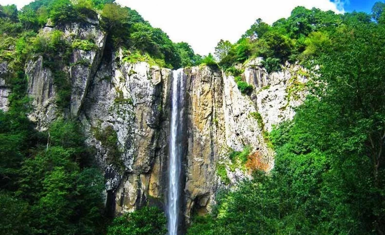 بلندترین آبشار ایران کجاست؟