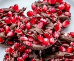 راحتترین ایده برای یلدا، شکلات یلدایی با دو قلم مواد