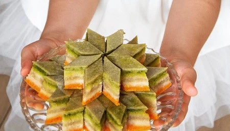 طرز تهیه باقلوای سه رنگ قزوین باقلوای سه رنگ, بهترین باقلوای قزوین, باقلوای سه رنگ قزوین