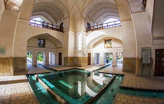 باغ فین کاشان؛ تجلی تاریخ و معماری و عنصر آب باغ فین کاشان؛ تجلی تاریخ و معماری و عنصر آب