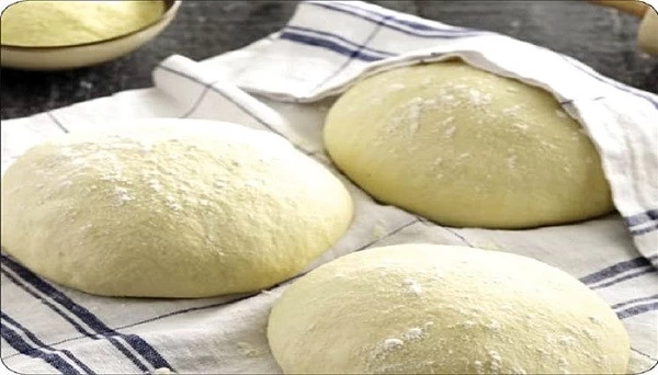 چطور خمیر پیتزا رستورانی درست کنیم؟