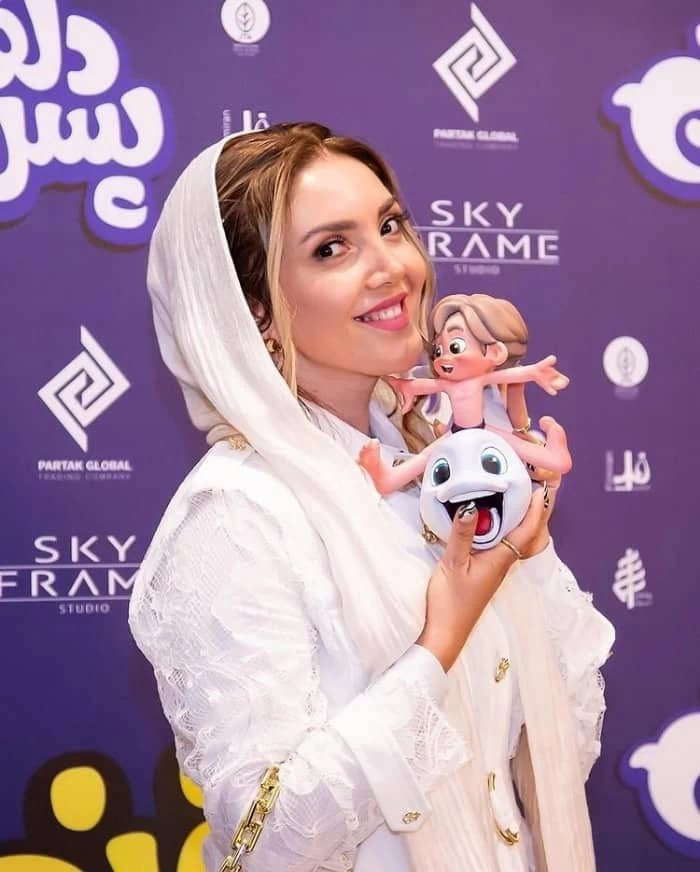 عایشه گل در مراسم پسر دلفینی پسر دلفین