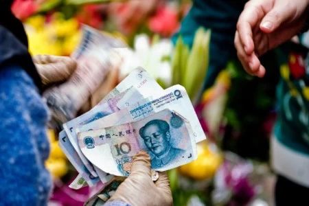 آشنایی با آداب و رسوم عجیب در کشور چین,آداب و رسوم عجیب کشور چین,در چین خودتان را برای دیدن این رفتارهای عجیب آماده کنید
