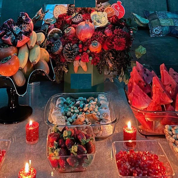 دکور شب یلدا دکور شب یلدا برای عکاسی دکور شب یلدا برای عکاسی در منزل دکور یلدا در منزل دکور شب یلدا برای مدرسه جدیدترین تزیینات شب یلدادکور شب یلدا برای عروس n;,v af dgnh fvhd uv,s