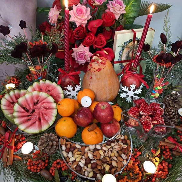 دکور شب یلدا دکور شب یلدا برای عکاسی دکور شب یلدا برای عکاسی در منزل دکور یلدا در منزل دکور شب یلدا برای مدرسه جدیدترین تزیینات شب یلدادکور شب یلدا برای عروس n;,v af dgnh fvhd uv,s