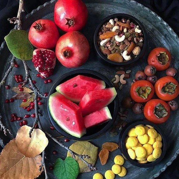 تزیین میز شب یلدا تزیین میز شب یلدا ساده و شیک جدیدترین تزیینات شب یلدا تزیین سفره یلدا با برگ پاییزی تزیین شب یلدا سنتی تزیین شب یلدا برای عروس تزیین سفره شب یلدا لاکچری عروس سفره شب یلدا امسال تزیین سفره شب یلدا روی زمین jcddk ldc af dgnh 
