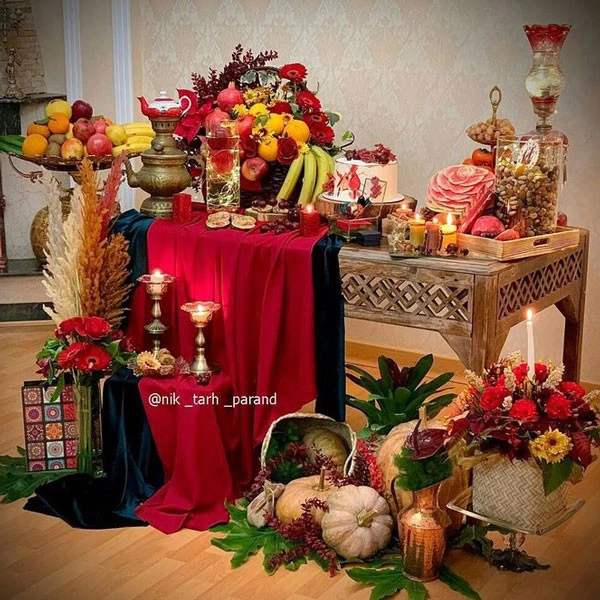 تزیین میز شب یلدا تزیین میز شب یلدا ساده و شیک جدیدترین تزیینات شب یلدا تزیین سفره یلدا با برگ پاییزی تزیین شب یلدا سنتی تزیین شب یلدا برای عروس تزیین سفره شب یلدا لاکچری عروس سفره شب یلدا امسال تزیین سفره شب یلدا روی زمین jcddk ldc af dgnh 