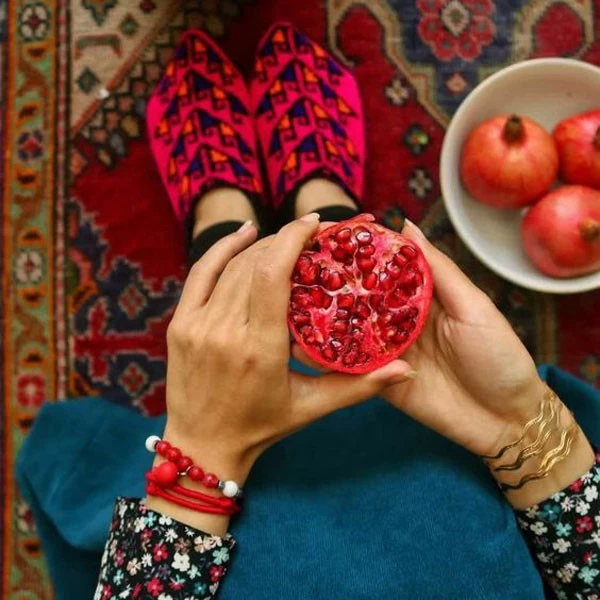 عکس پروفایل یلدا عکس شب یلدا با کیفیت بالا عکس شب یلدا خانوادگی عکس شب یلدا دونفره عکس برای شب یلدا دخترانه عکس شب یلدا 1402 عکس شب یلدا عاشقانه عکس پروفایل یلدا u;s v,thdg dgnh