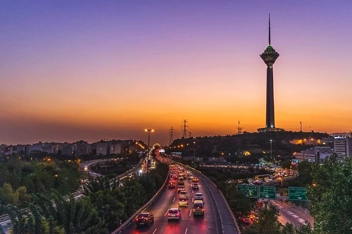 جاهای دیدنی تهران در نوروز برج میلاد